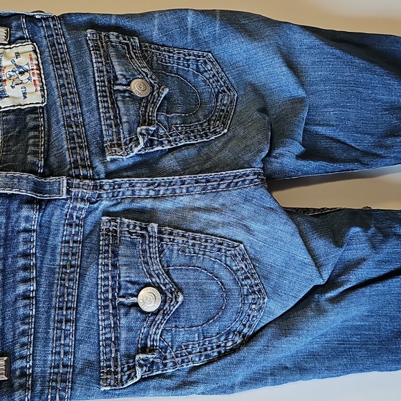 True Religion 28x33 Dark Blue Low Rise Boot Cut Jeans - Picture 4 of 8